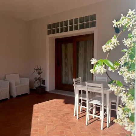 公寓 Luciana House 奧爾比亞